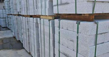 台州芝麻白路牙石，路侧石