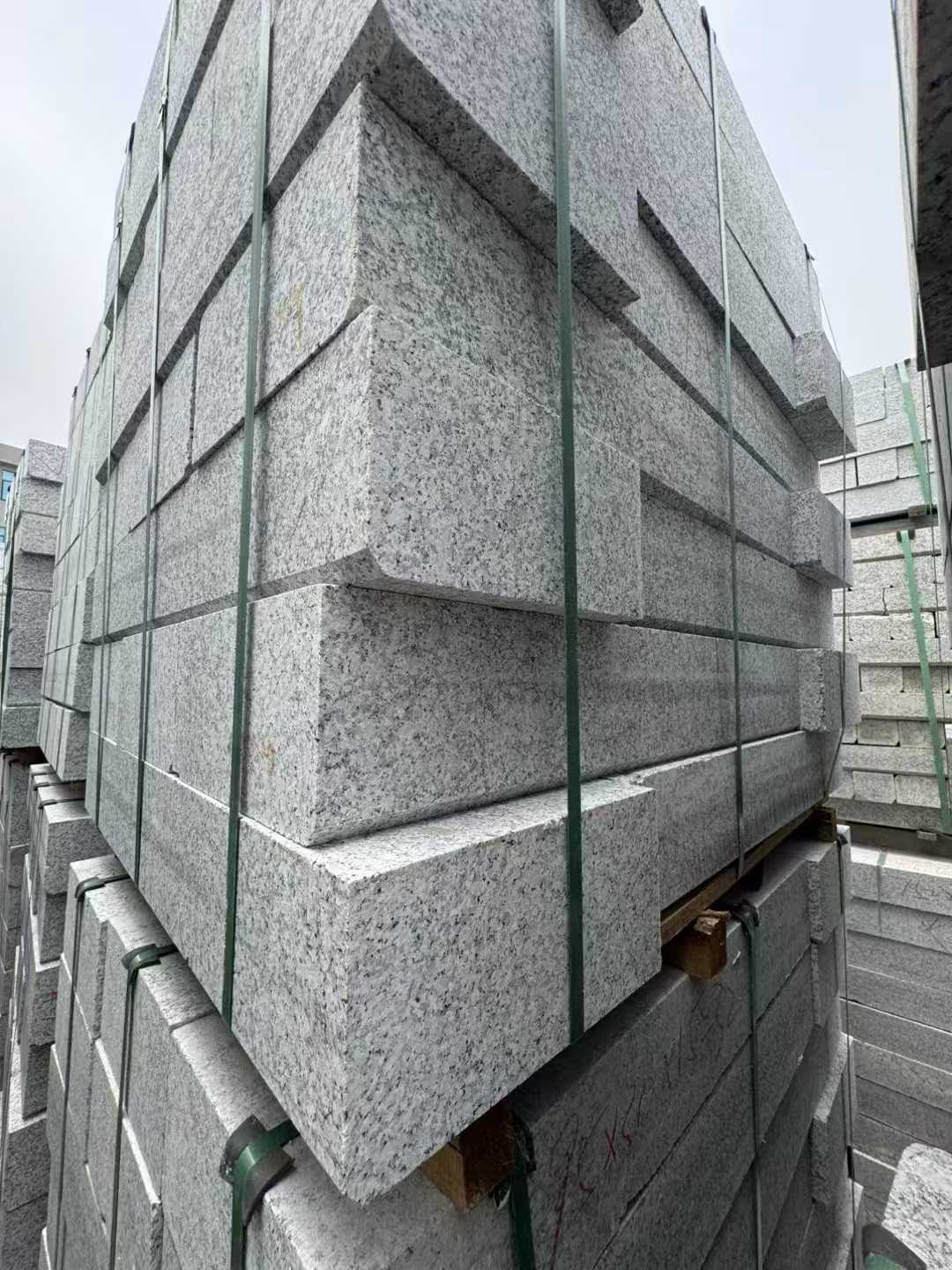 台州芝麻白路牙石 马路牙子